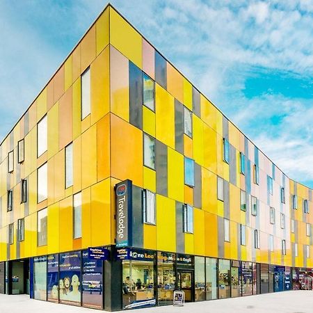 Travelodge London Barking Exterior foto