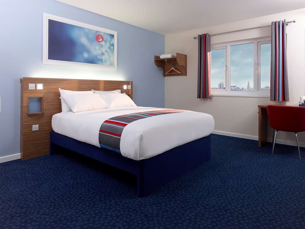 Travelodge London Barking Habitación foto