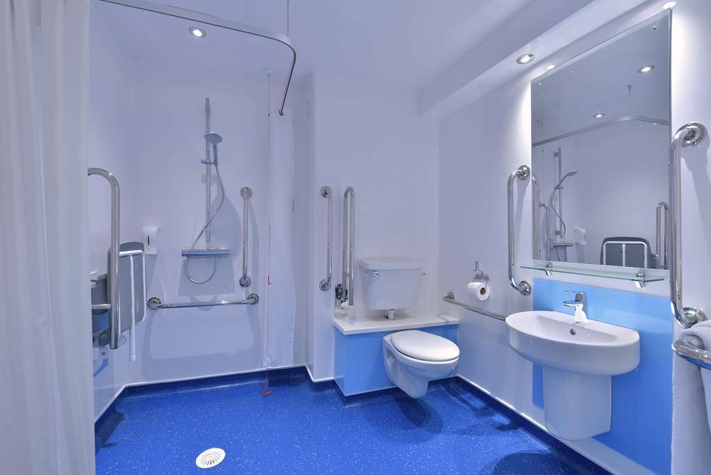 Travelodge London Barking Habitación foto